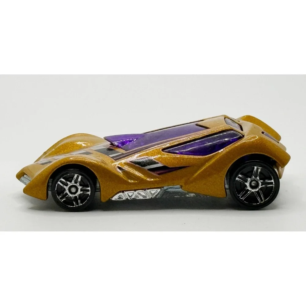 Hot Wheels Sinistra Gold with Chrome PR-5's Malaysia 2002‎ Malaysia